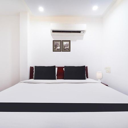 Super Townhouse City Center Ernakulam Kochi Exterior photo